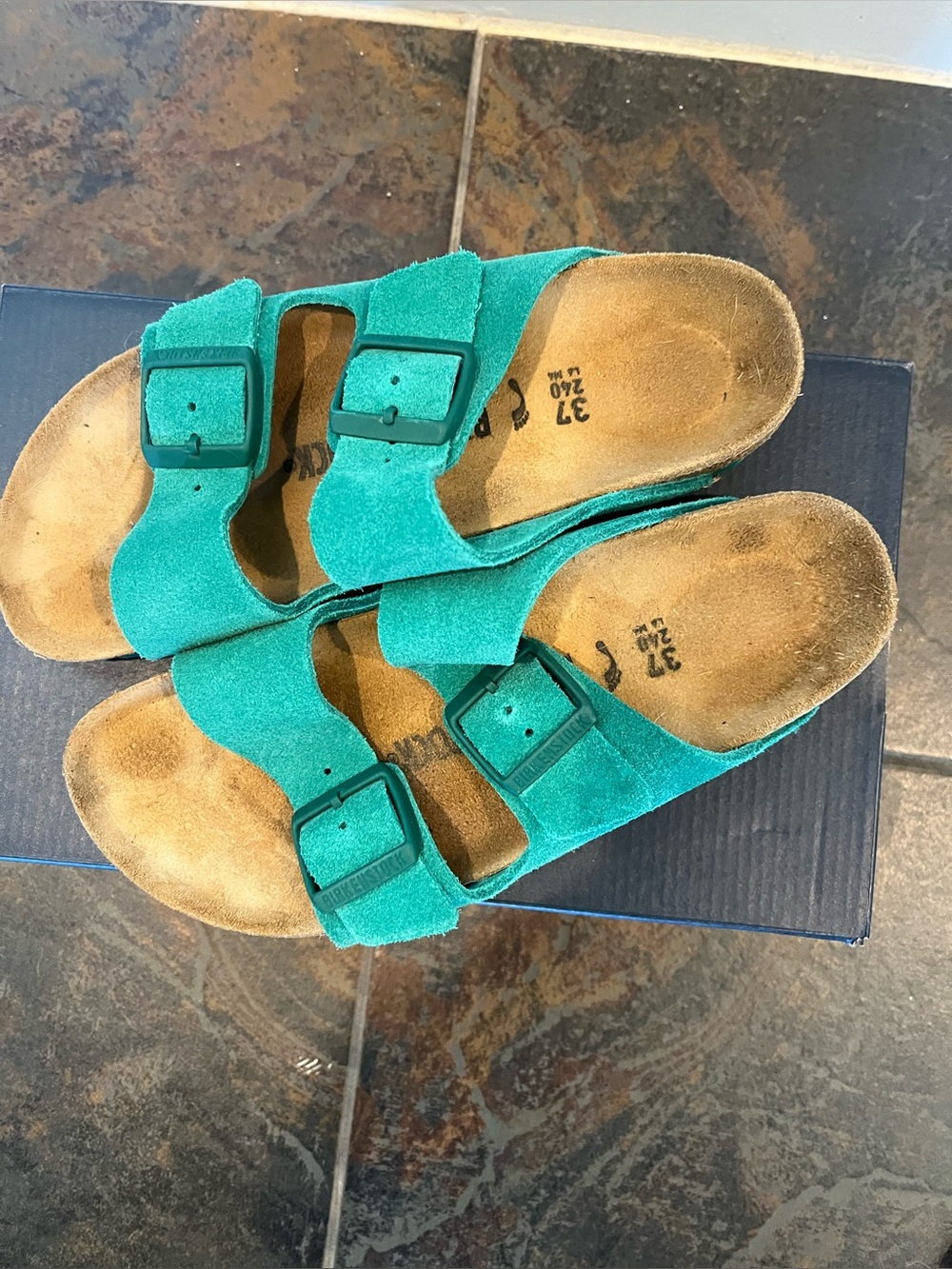 Green Birkenstocks, Arizona